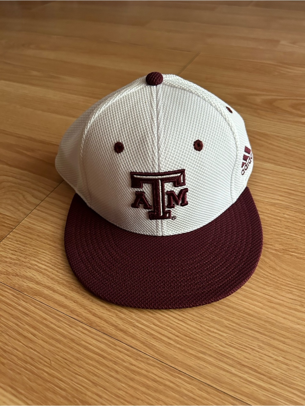 NEW Adidas Texas A&M Aggies On Field Fitted Cap Size 7 1/8